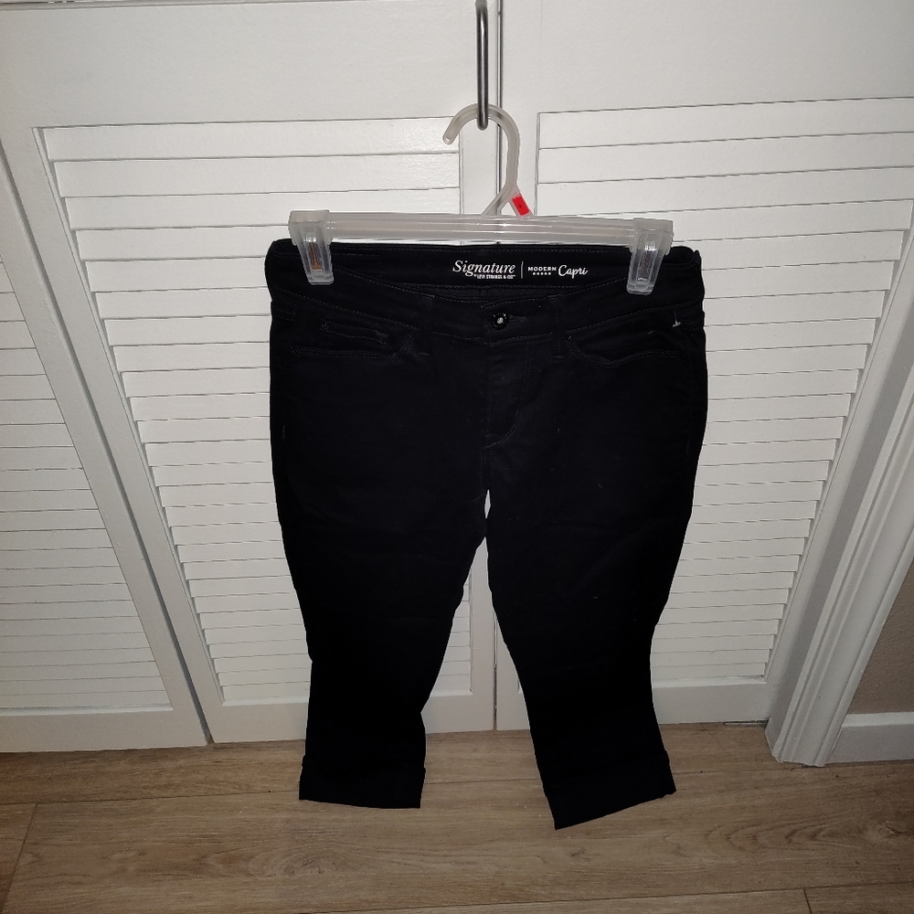 Black Capri Jeans